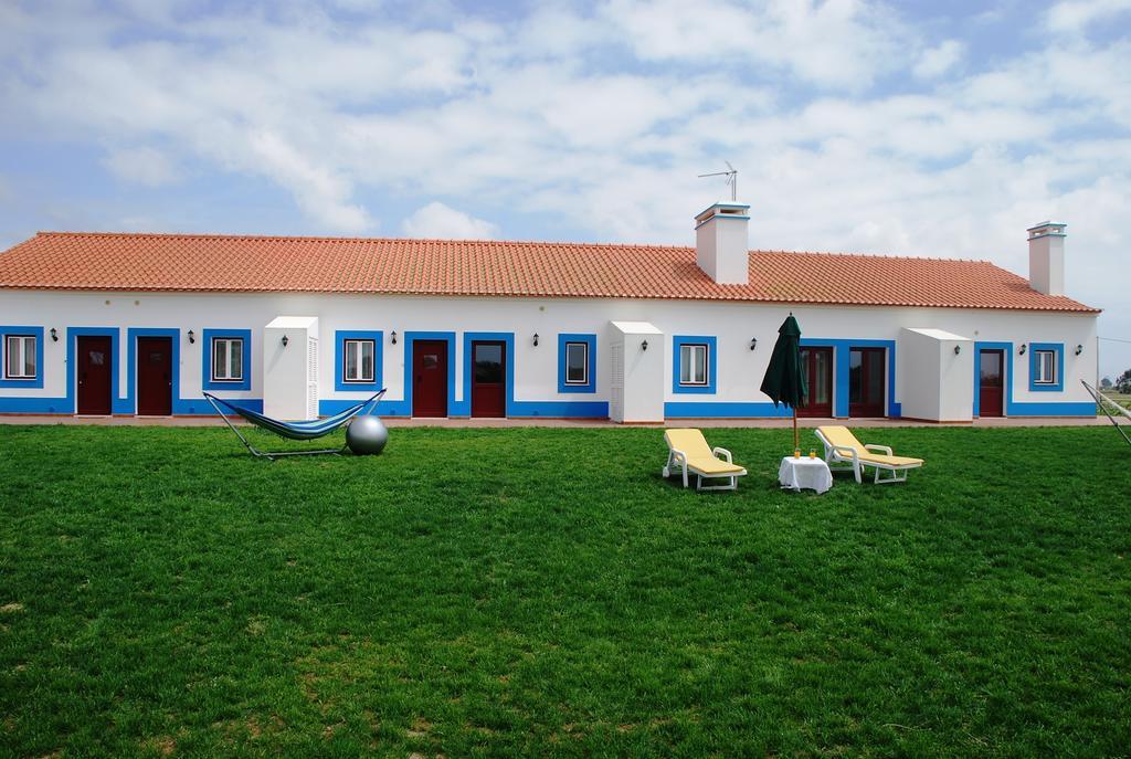 O Monte Da Estrada Guest House Zambujeira do Mar Ngoại thất bức ảnh