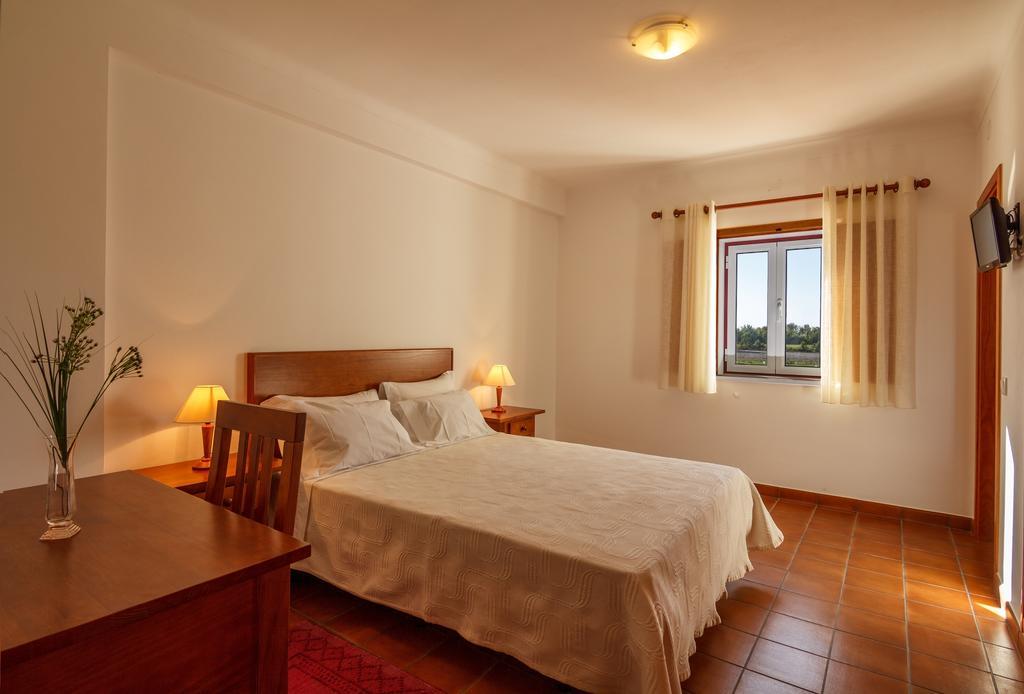 O Monte Da Estrada Guest House Zambujeira do Mar Phòng bức ảnh